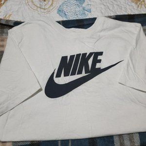 White Medium Nike T-shirt